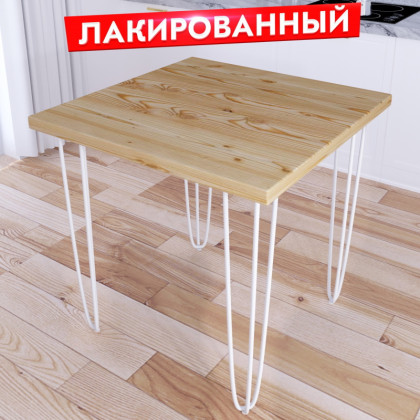 Стол кухонный Loft квадратный с лакированной столешницей из массива сосны 40 мм и белыми металлическими ножками-шпильками, 70х70х75 см 710-10236