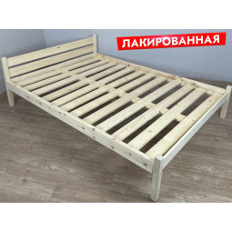 Кровать полутороспальная Классика из массива сосны с реечным основанием, 200х120 см (габариты 210х130), лакированная 120kllak